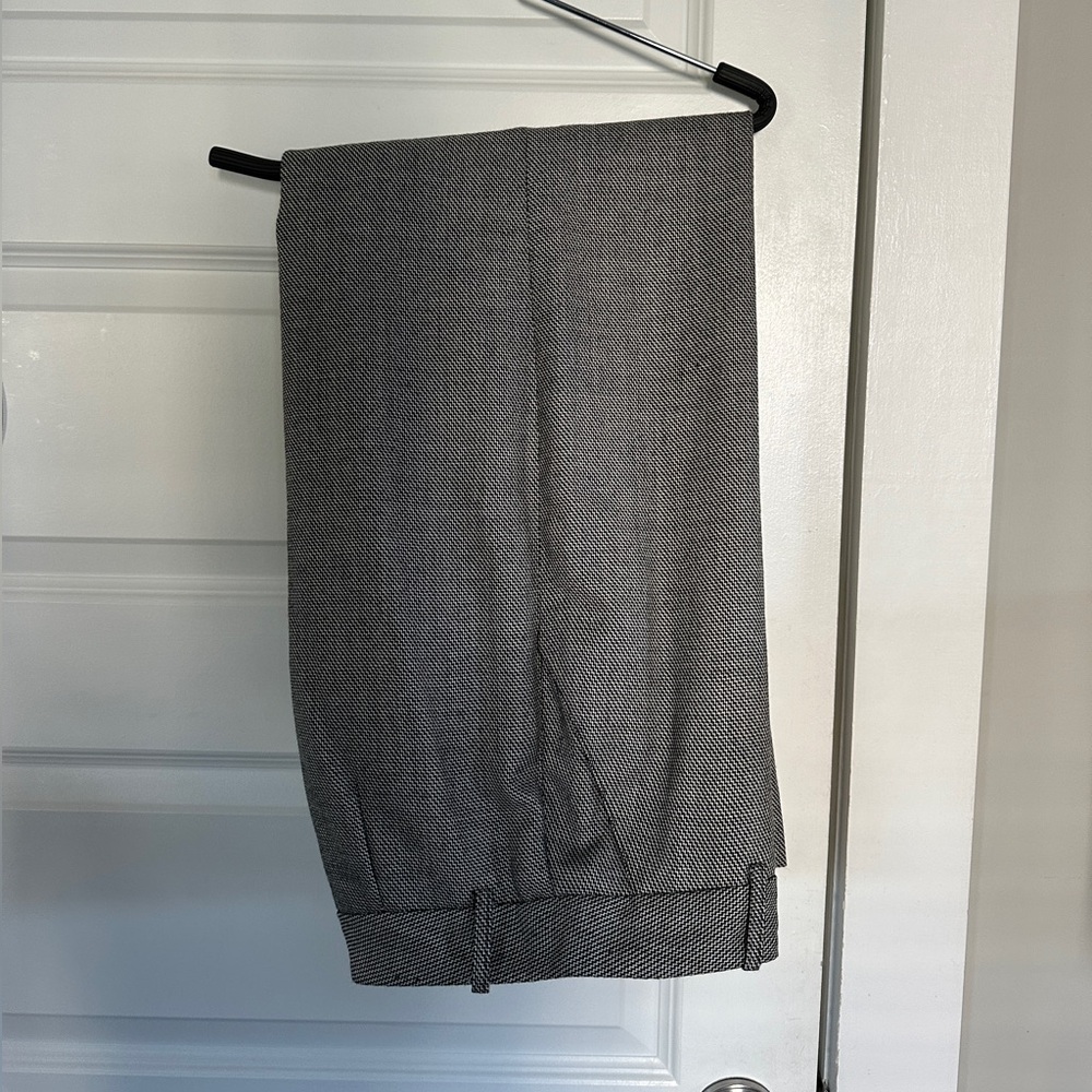 Oscar by Oscar de la Renta 100% Wool Pants